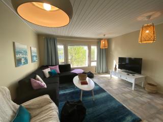 Villa Arktika porealtaallinen mökki Nuorgamissa Tenojoen ja tunturien vieressä - Nuorgam - 4