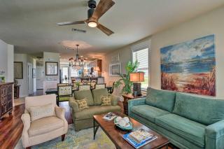 Pointe West Family Retreat Balcony and Ocean Views! - Galveston - 6