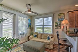 Pointe West Family Retreat Balcony and Ocean Views! - Galveston - 1