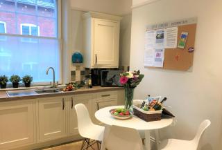 Quay Corner, 5 bed house, Christchurch Dorset - 4