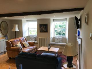 Monmouth House Apartments, Lyme Regis Old Town, dog friendly, parking - 3