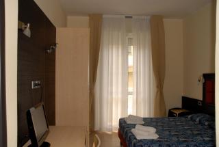 Hotel Arno - Rimini - 5