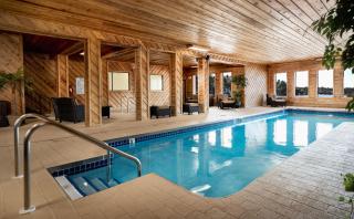 Natura VUE Resort & Boathouse - 2