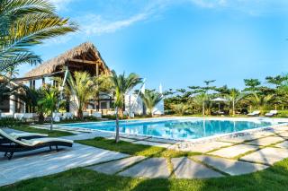 Coconut Paradise Beach Hotel - Pajarito - 0