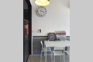 Enjoy Modern, Spacious, Peaceful stay with Lake view - Gravit8 - Klang - 8