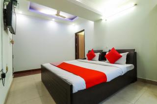 Hotel Sai Vatika Guest House - 2