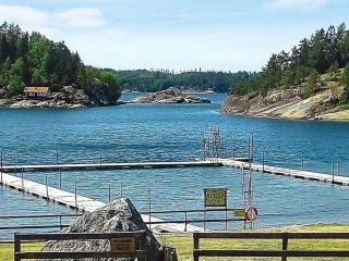 6 person holiday home in MUNKEDAL - 4