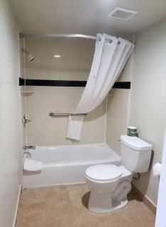 SureStay Hotel by Best Western Vallejo Napa Valley - 9