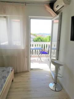 Apartments Janja - Murter - 1