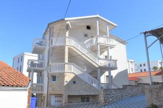 Apartments Janja - Murter - 0