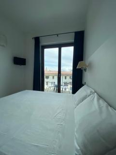 Hotel La Locanda - Cadrezzate - 1