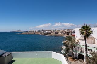 Durmiendo sobre el mar, Vivienda Los Riscos - 4