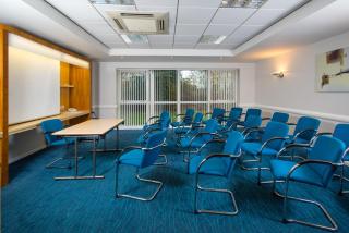 Holiday Inn Express Bedford by IHG - Bedford - 2