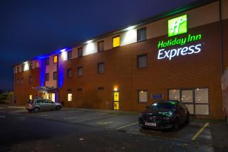 Holiday Inn Express Bedford by IHG - Bedford - 3