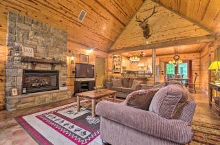 Spacious Family Home with Fire Pit on Norfork Lake! - Mountain Home - 7