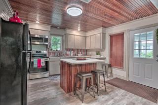 Lake Charles Home 1 Mi to Public Boat Launch - 5