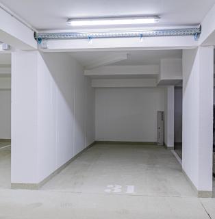 Jacuzzi - Flexible SelfCheckIns 20 - Zagreb - Luxury - Garage - Smart - Brand New - Apartments Repinc - 1