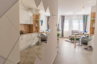 Jacuzzi - Flexible SelfCheckIns 20 - Zagreb - Luxury - Garage - Smart - Brand New - Apartments Repinc - Zagreb - 3