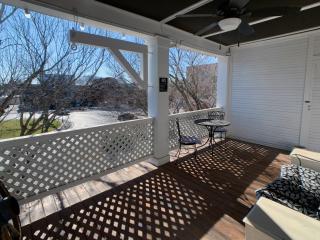 Schmitz Bed & Breakfast - New Braunfels - 3
