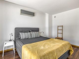 Apartment in Portugal near São Martinho Beach - Salir do Porto - 6