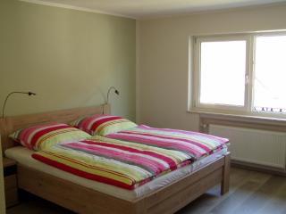 Weinhaus Lenartz-Bleser - Briedern - 6