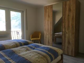 Weinhaus Lenartz-Bleser - Briedern - 4