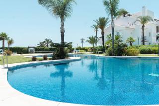 Front-line garden apartment in Palm Beach, Marbella - Marbella - 0