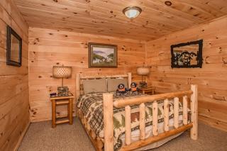 Kori's Mountain View, 1089 FREE tickets each paid day, Dollywood and More - Townsend - 1