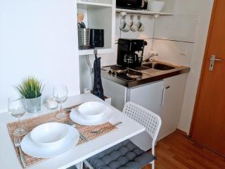 LENASTAY l Tiny Apartment - Innenstadt - Kaiserslautern - 3