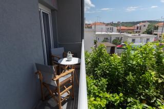 Golden Seaside 3 - 8