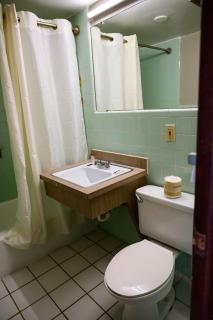 OAKS MOTEL GREENSBORO NC - 3