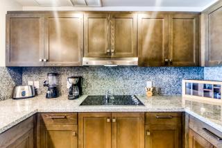 Unit 1014 at Croc's - 3