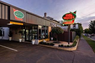 Bendigo Oval Motel - 6