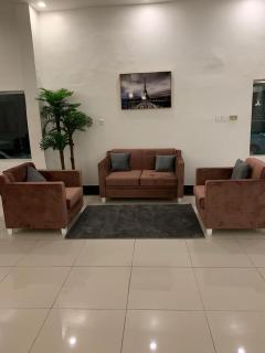 عيون الماسة شقق المخدومة Euyun Al Masa Service Apartments - Dammam - 2