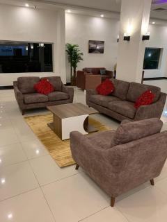 عيون الماسة شقق المخدومة Euyun Al Masa Service Apartments - Dammam - 1