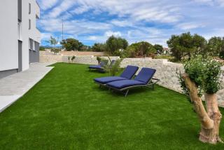 Pool Apartments & Rooms Mare - Novalja - 3