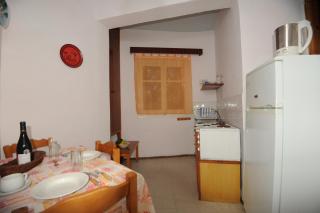 Molos Beach Apartments - 6