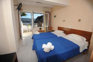 Molos Beach Apartments - 5