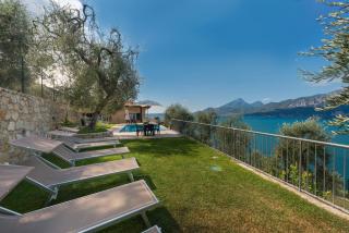 Agricampeggio Relax Maxicaravan - Castelletto di Brenzone - 1