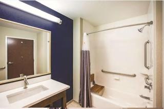 La Quinta by Wyndham Wichita Northeast - Wichita - 8
