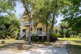 Lloyd's Lodge at Davis Love Dr - Fripp Island - 9