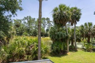 Lloyd's Lodge at Davis Love Dr - Fripp Island - 5