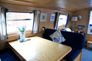 Houseboat Hotels - 6
