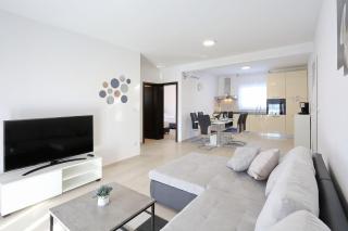 Apartments Lisac - Vir - 0