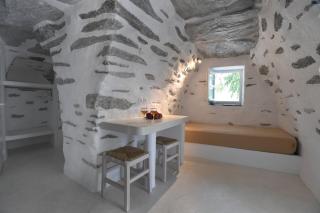 The stone - Tinos - 3