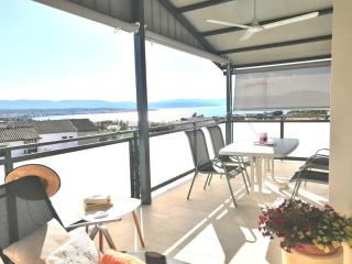 Lovely Sea View House in Malinska Island Krk - Malinska - 0
