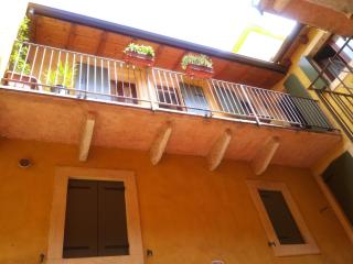 GECKO'S BALCONY - 9