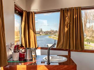 SWEETS - IJdoornlaanbrug - Amsterdam - 2