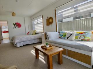 Pohutukawa Bach - 6