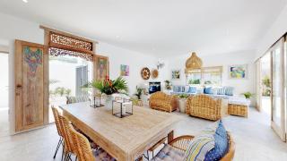 Sunyi Villas - Kuta - 1